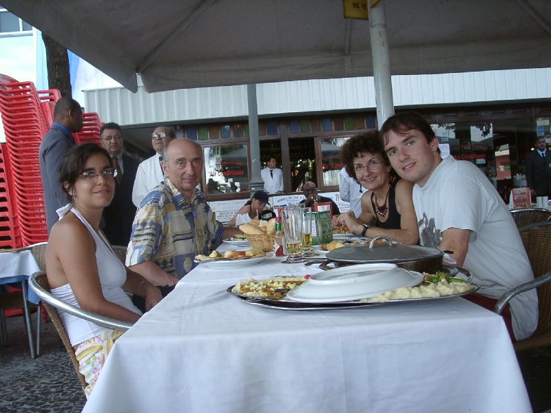 attention, � Copacabana, certains plats sont pr�vus pour deux !